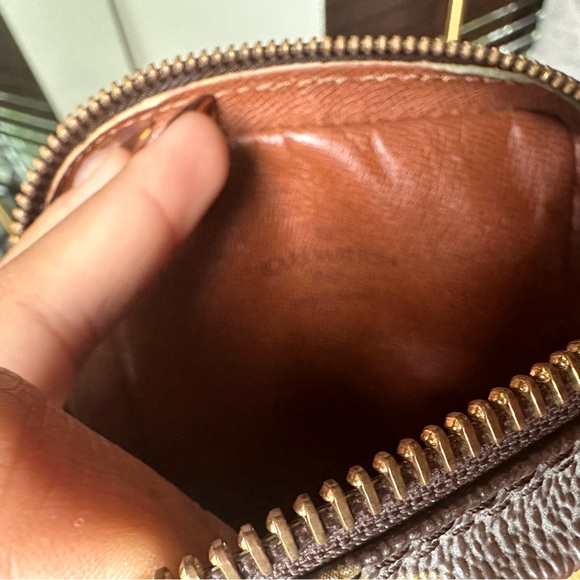 Mini Danube Loui Vuitton Crossbody Bag - Picture 9 of 12